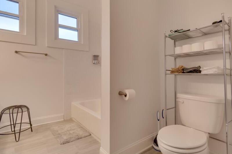 3 Bb Urban Oasis W Private Parking &amazing Patio Holiday home